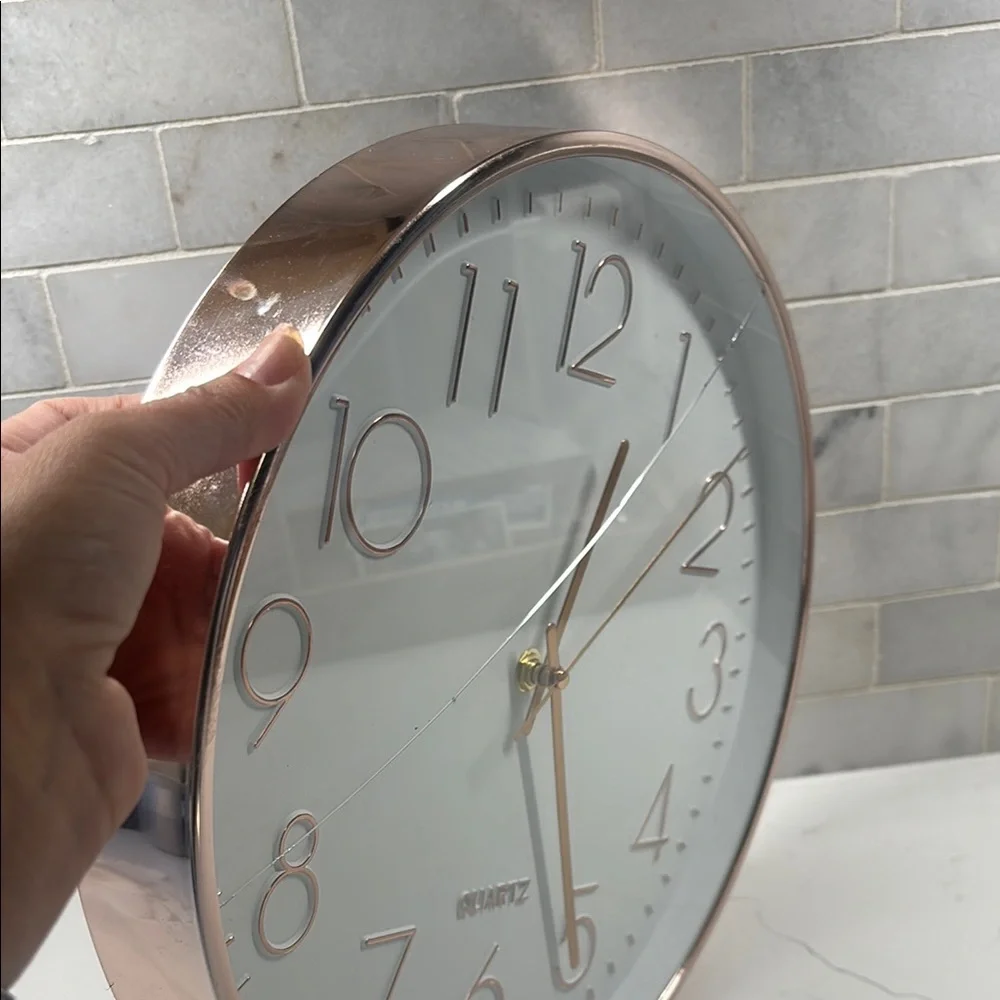 Modern Rose Gold Wall Clock – Silent Quartz – Designer Home Decor
